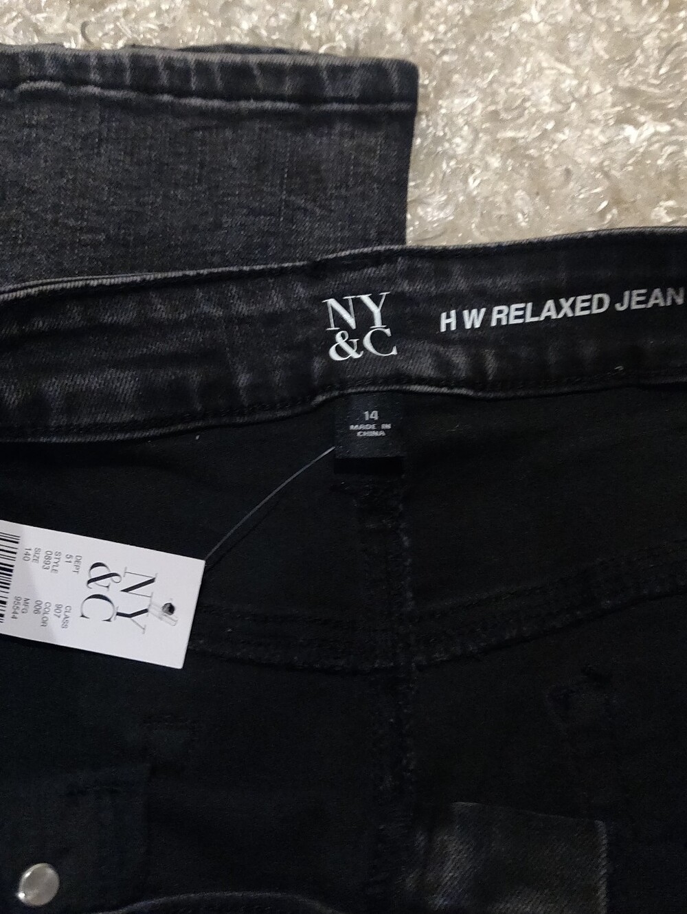Women's NY&C HW Relaxed JeanHigh-Rise Black Wash Jeans - Picture 11 of 14